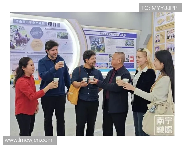 根特与洛克伦对决分析球队状态战术特点及历史交锋记录探讨