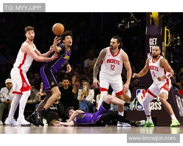 火箭队与湖人队激战精彩瞬间回顾及赛后分析