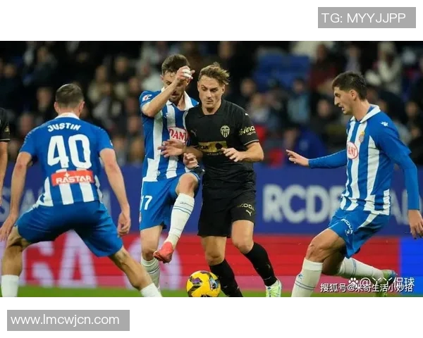 西甲焦点战瓦伦西亚主场迎战马德里竞技争夺三分之战