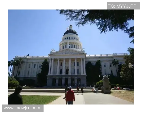 萨克拉门托与雷诺的激烈对决展现篮球魅力与团队精神