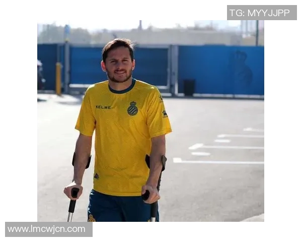 皮亚蒂：从足球场上的闪耀星辰到生活中的坚韧奋斗者